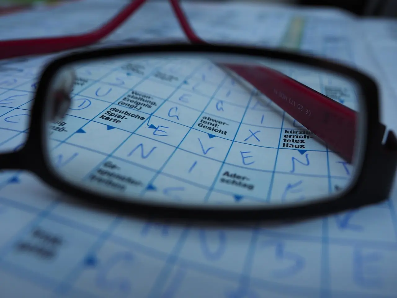 Krydsord Løsning til Behandling